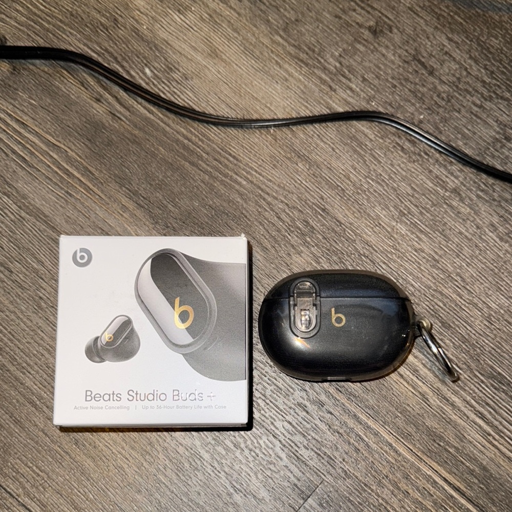 Beats by Dre Studio Buds in Black and Gold